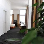Livenwork & Coworking Gvz 4*