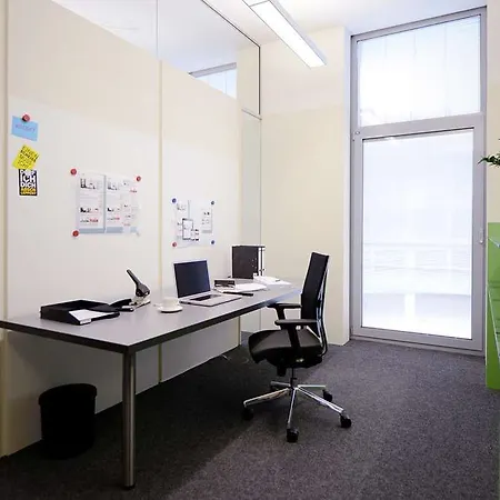 Livenwork & Coworking Gvz Szálloda 4*