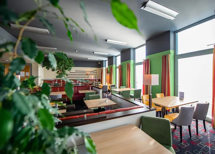 Отель Livenwork & Coworking Gvz 4*