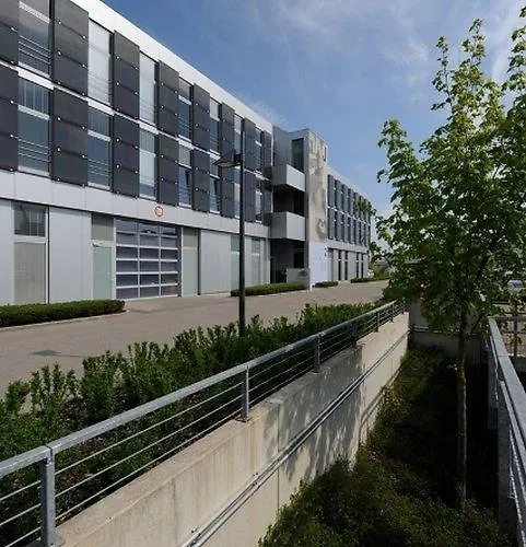 Livenwork & Coworking Gvz Отель 4*