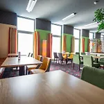 Livenwork & Coworking Gvz Hotel