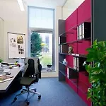 מלון Livenwork & Coworking Gvz 4*