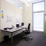 Livenwork & Coworking Gvz מלון 4*