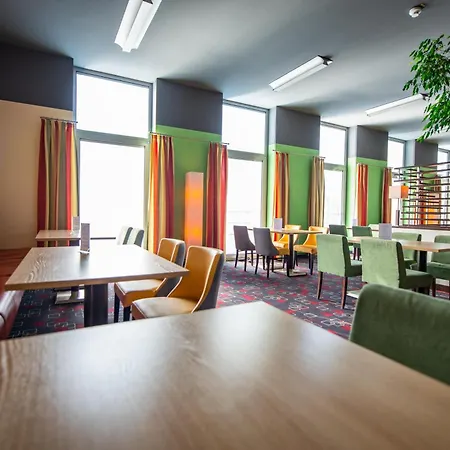 Livenwork & Coworking Gvz Hotel