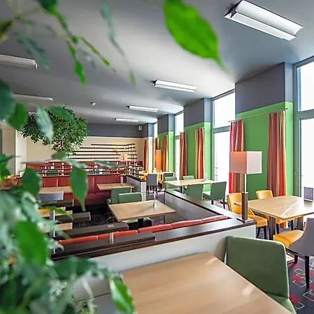 Livenwork & Coworking Gvz 4*