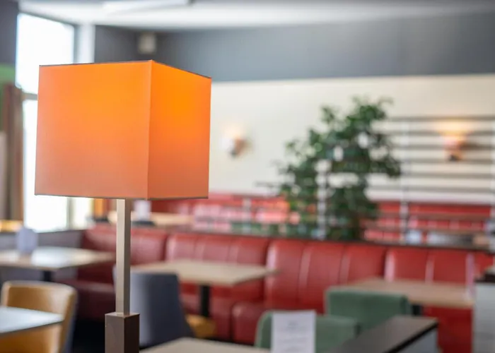 Hotel Livenwork & Coworking Gvz